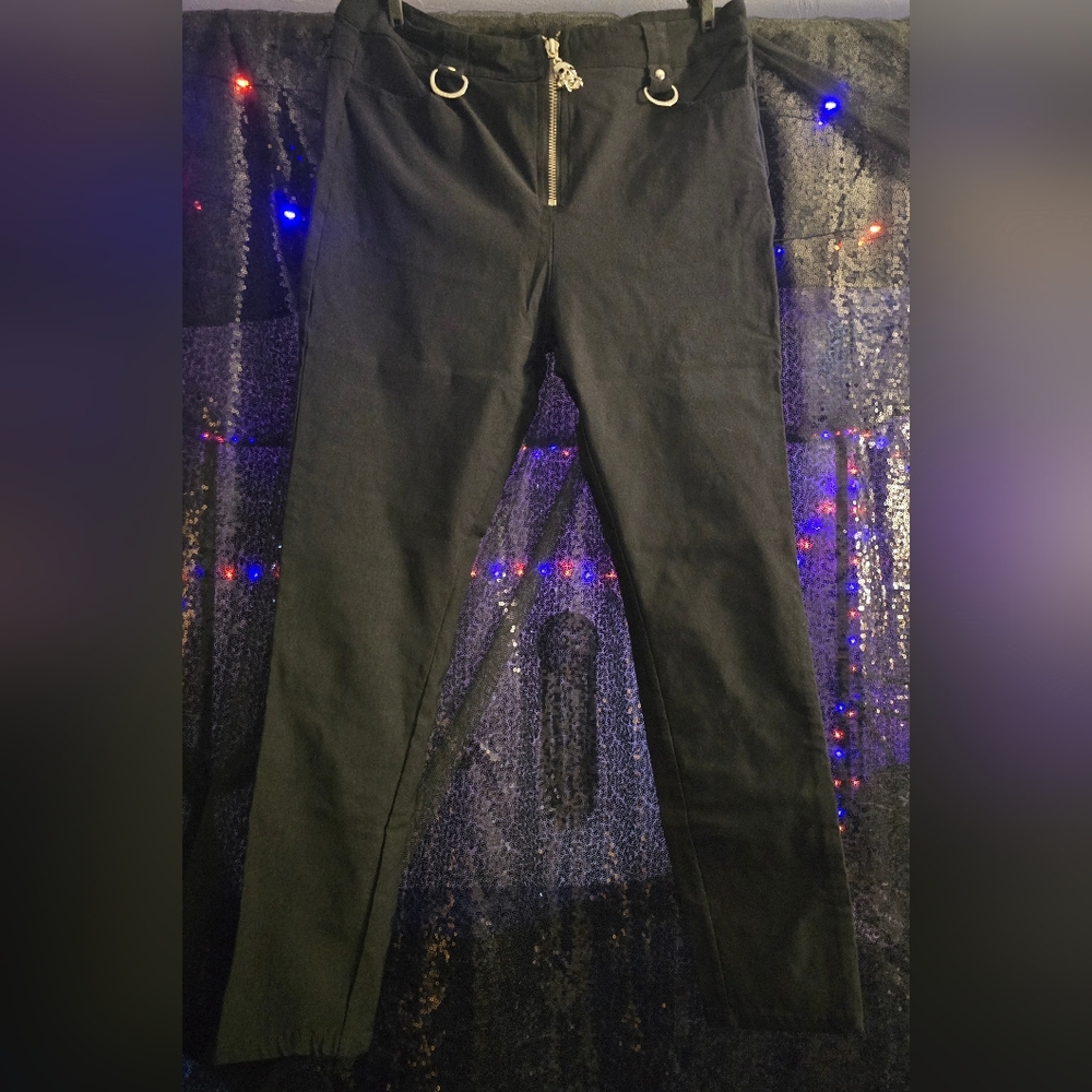 Killstar Black Capri Pants With Hardware And Skull Zipper